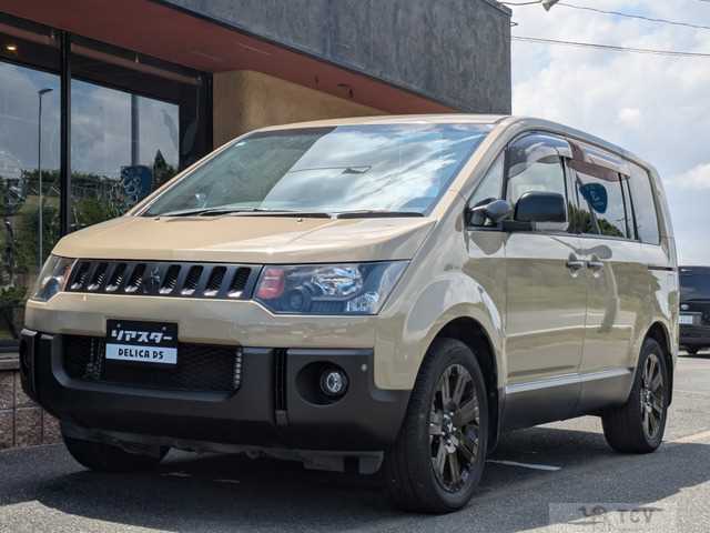 2013 Mitsubishi Delica D5