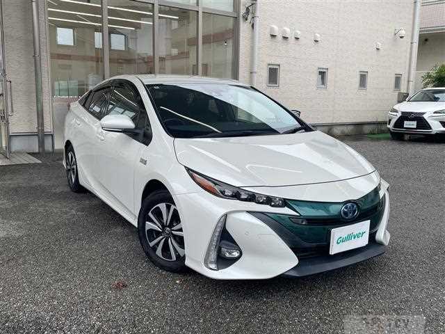 2018 Toyota Prius PHV