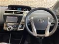 2017 Toyota PRIUS α