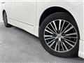 2018 Nissan Elgrand