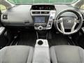 2015 Toyota PRIUS α