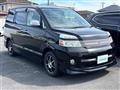 2005 Toyota Voxy
