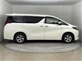 2022 Toyota Alphard Hybrid