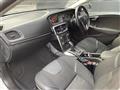 2016 Volvo V40