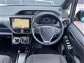 2017 Toyota Voxy
