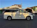 2015 Toyota Alphard