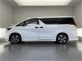 2022 Toyota Alphard