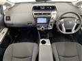 2015 Toyota PRIUS α