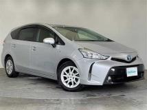 2015 Toyota PRIUS α