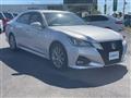 2017 Toyota Crown Hybrid