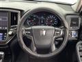 2015 Toyota Crown Hybrid