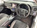 2015 Toyota Crown Hybrid
