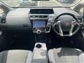 2016 Toyota PRIUS α