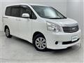 2013 Toyota Noah
