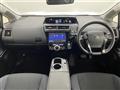 2016 Toyota PRIUS α