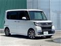 2017 Daihatsu Tanto