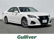 2016 Toyota Crown Hybrid