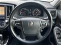2016 Toyota Crown Hybrid