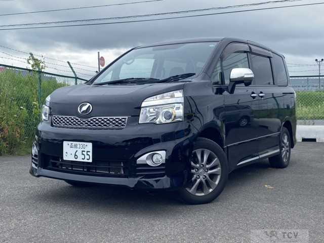 2013 Toyota Voxy