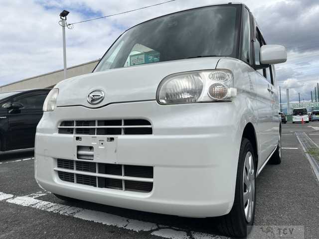 2011 Daihatsu Tanto