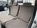 2011 Daihatsu Tanto