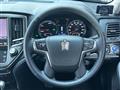 2013 Toyota Crown Hybrid
