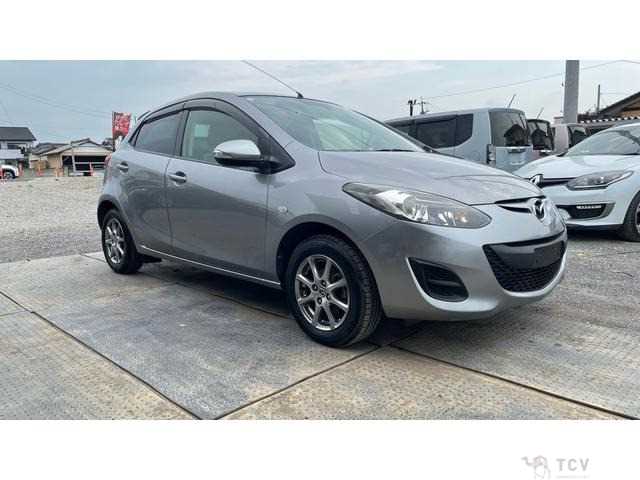 2013 Mazda Demio