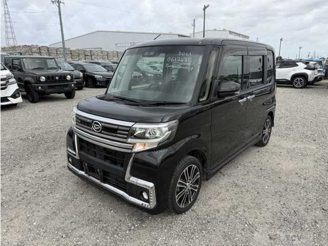 2018 Daihatsu Tanto Custom