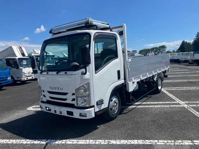 2017 Isuzu Isuzu Others