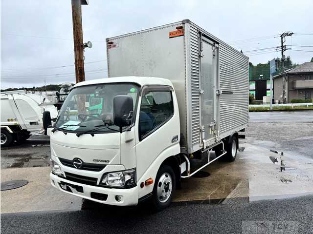 2016 Hino Dutro