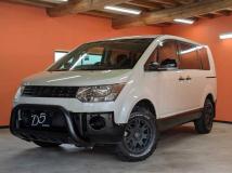 2010 Mitsubishi Delica D5