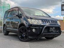 2007 Mitsubishi Delica D5