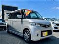 2010 Nissan ROOX