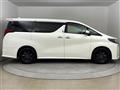 2022 Toyota Alphard