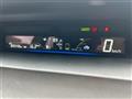 2011 Toyota PRIUS α