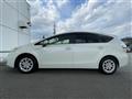 2012 Toyota PRIUS α