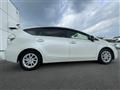2012 Toyota PRIUS α