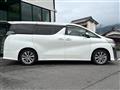 2022 Toyota Vellfire