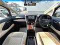 2015 Toyota Alphard
