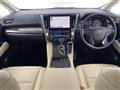 2020 Toyota Alphard Hybrid