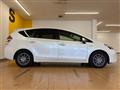 2016 Toyota PRIUS α