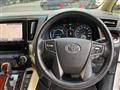 2015 Toyota Alphard Hybrid