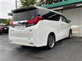 2015 Toyota Alphard Hybrid