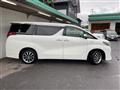 2015 Toyota Alphard Hybrid