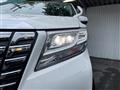 2015 Toyota Alphard Hybrid