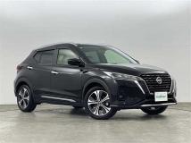 2022 Nissan KIX