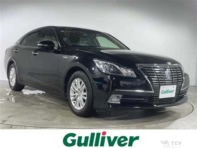 2015 Toyota Crown Hybrid