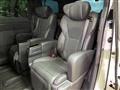 2023 Toyota Alphard Hybrid