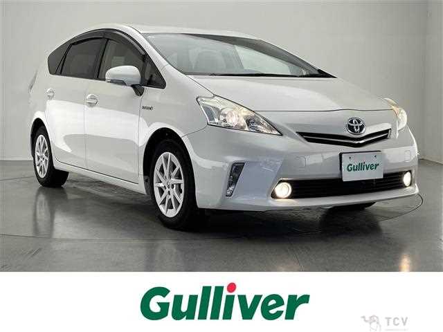 2013 Toyota PRIUS α