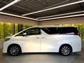 2015 Toyota Alphard